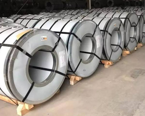 تراجع الساخنة عرض 1250mm لفائف الصلب المجلفن معيار الدين