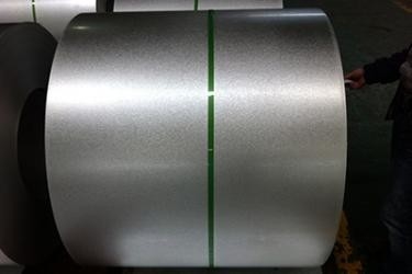 Dx51d G300 الزنك المطلي الساخن لفائف الصلب المجلفن لألواح التسقيف
